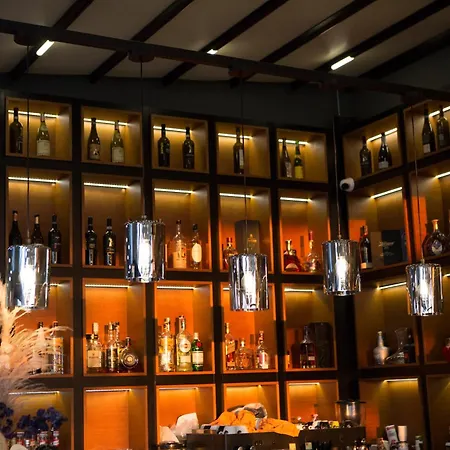 Albanian Star Hotell 4*