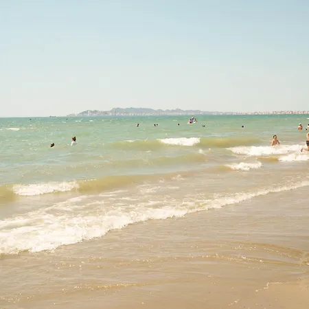 ホテル Albanian Star Kryemëdhej